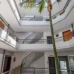 Angela Apartahotel