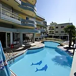 Apartahotel Angela 4*