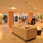 Angela Apartahotel Cos