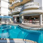 Angela Apartahotel 4*