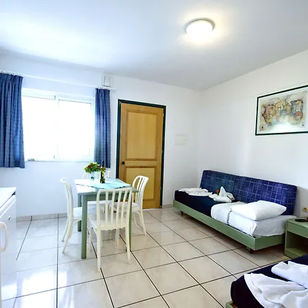 Hotel de apartamente Angela