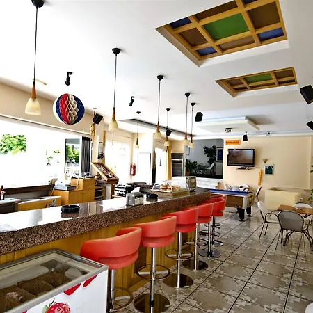 Hotel de apartamente Angela 4*