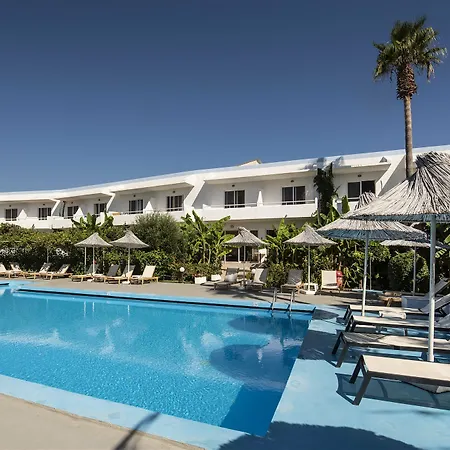 Angela 4* コス・タウン