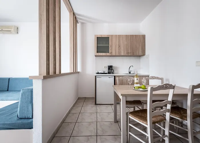 Apart Otel Angela İstanköy